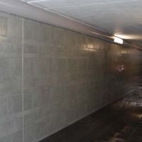 12-fassade-reinigen-bahnhof-graffiti-entfernung-hochdrucktechnik-komarek